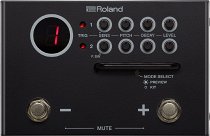 ROLAND TM-1 триггерный модуль. Звуков 30, наборов 15, дисплей. Коннекторы: триггерные вход, выход, наушники, USB B. Работает от адаптера или батареек. - фото 1